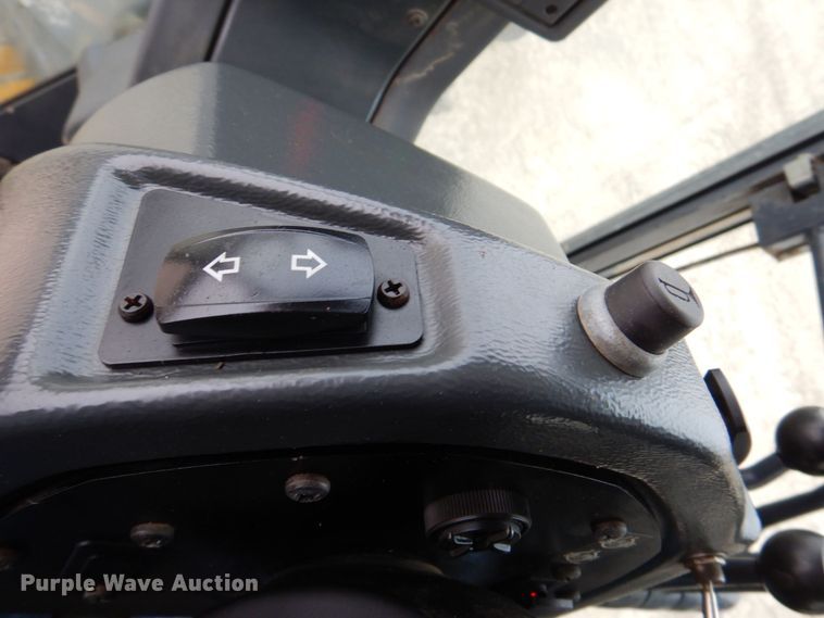 image for item MJ9983 2007 John Deere 770D  motor grader