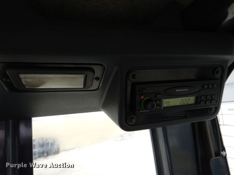 image for item MJ9983 2007 John Deere 770D  motor grader