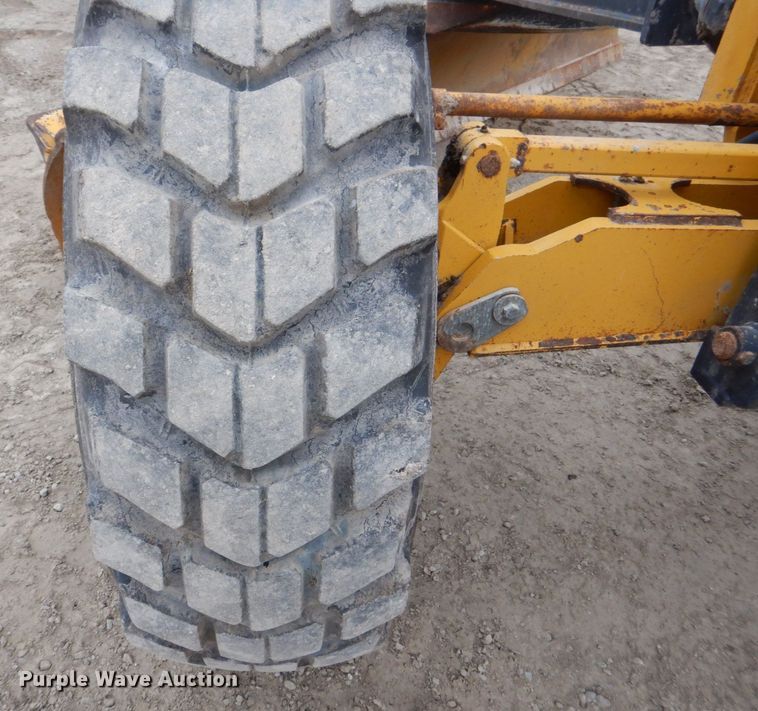 image for item MJ9983 2007 John Deere 770D  motor grader