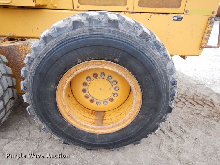 image for item MJ9983 2007 John Deere 770D  motor grader