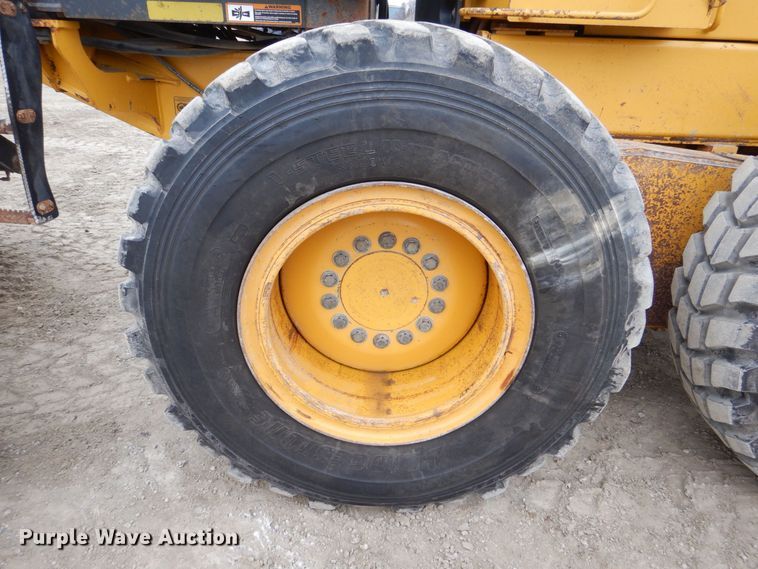 image for item MJ9983 2007 John Deere 770D  motor grader