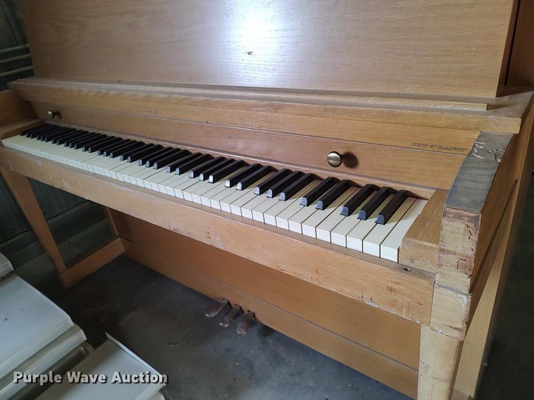 image for item MM9852 (2) pianos