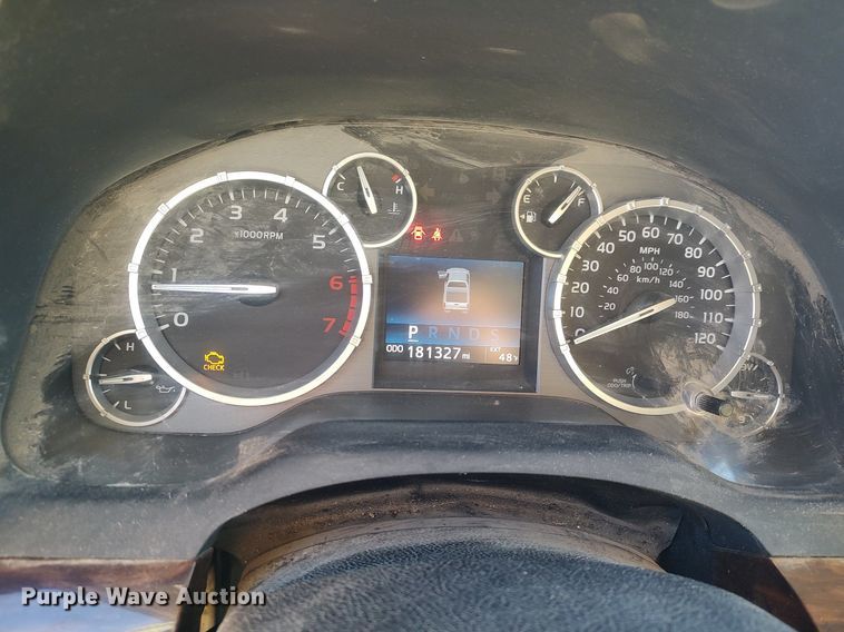 image for item MM9952 2015 Toyota Tundra  Double Cab pickup truck