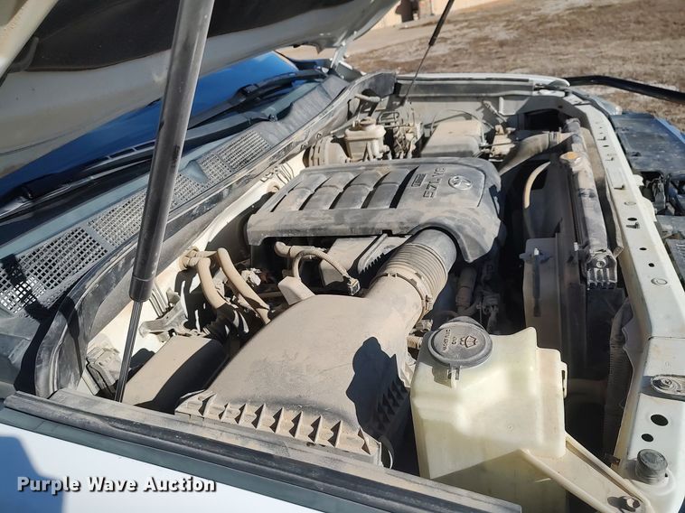 image for item MM9952 2015 Toyota Tundra  Double Cab pickup truck