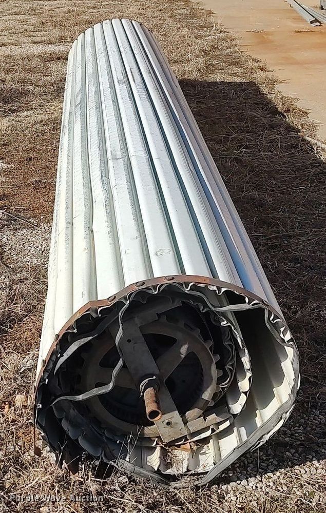 image for item MM9953 (2) roll up doors