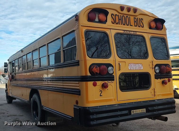 image for item MM9954 2003 International 3800  school bus