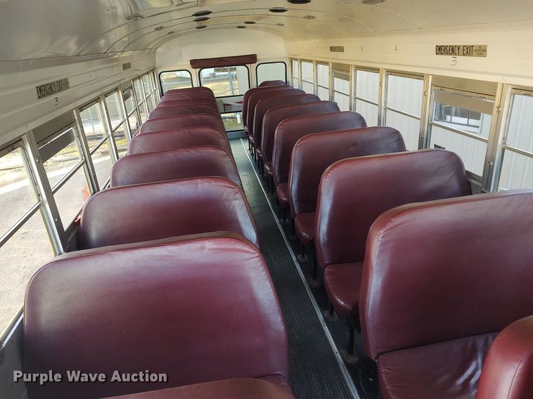 image for item MM9954 2003 International 3800  school bus