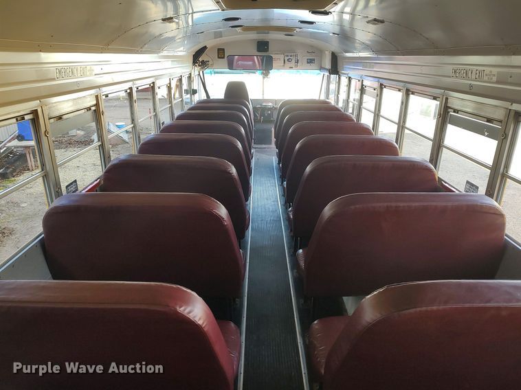image for item MM9954 2003 International 3800  school bus