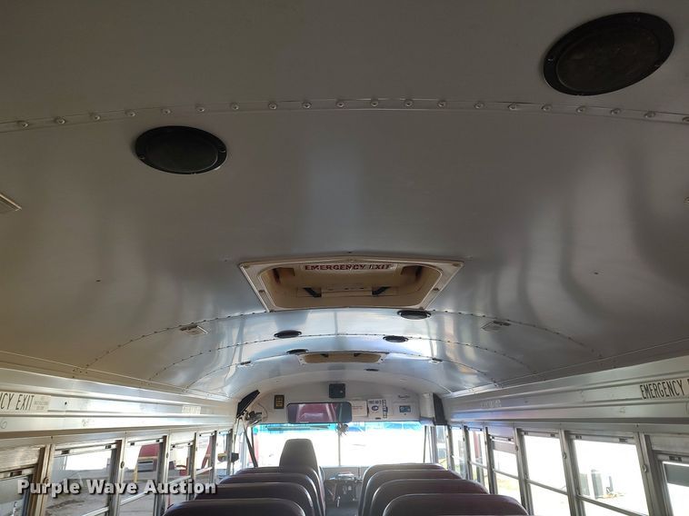image for item MM9954 2003 International 3800  school bus