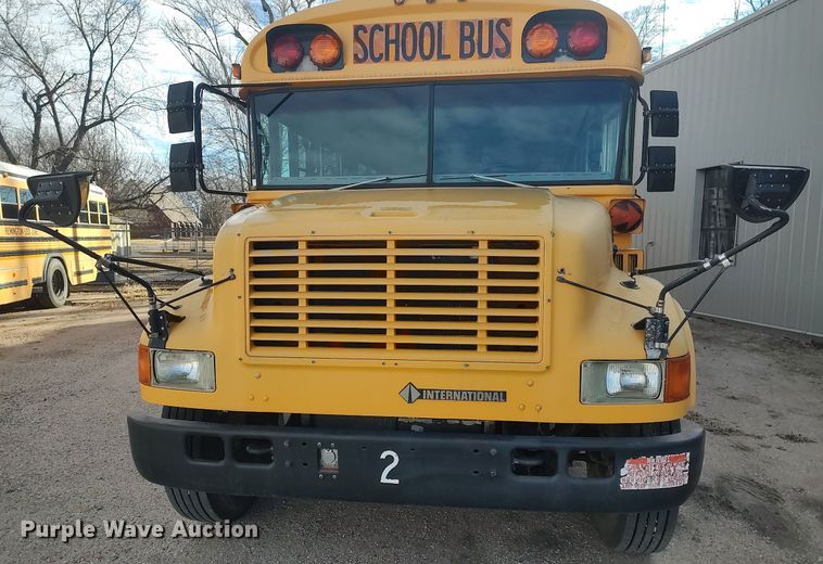 image for item MM9954 2003 International 3800  school bus