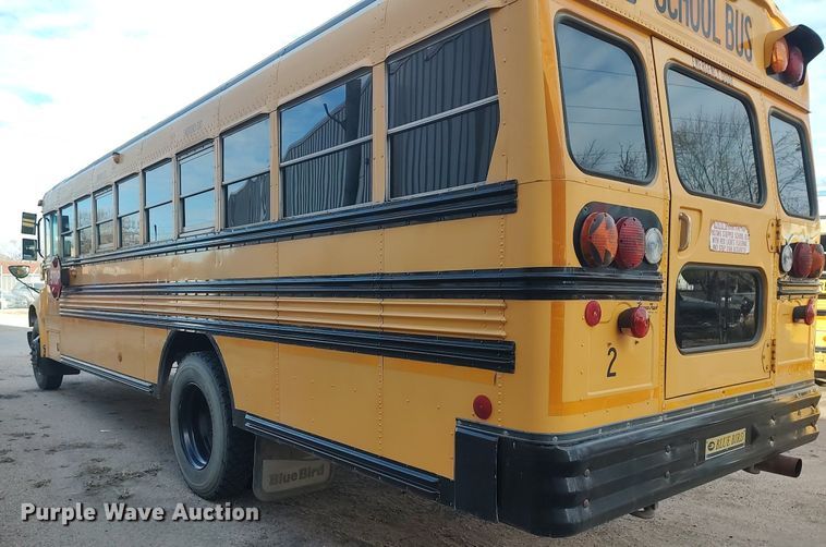 image for item MM9954 2003 International 3800  school bus