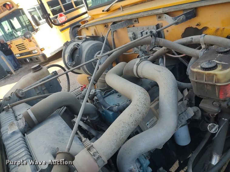 image for item MM9954 2003 International 3800  school bus