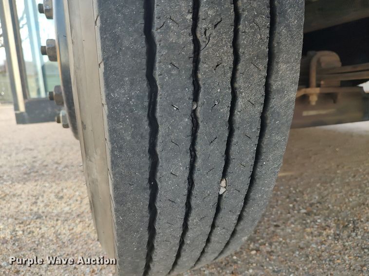 image for item MM9954 2003 International 3800  school bus