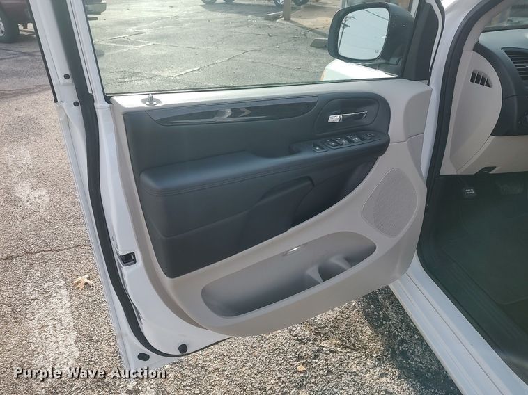 image for item MM9964 2019 Dodge Grand Caravan  handicap accessible van