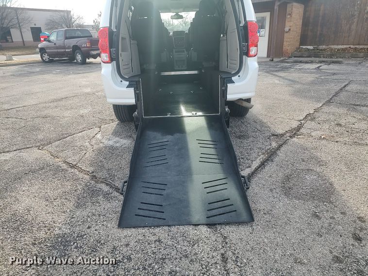 image for item MM9964 2019 Dodge Grand Caravan  handicap accessible van
