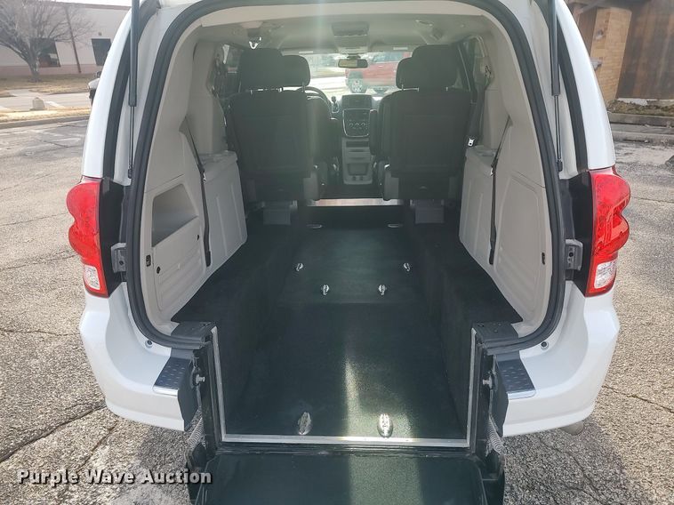 image for item MM9964 2019 Dodge Grand Caravan  handicap accessible van