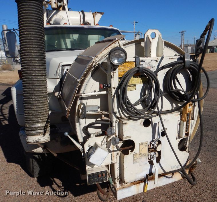 image for item MP9058 1989 Ford F800  sewer jetter truck