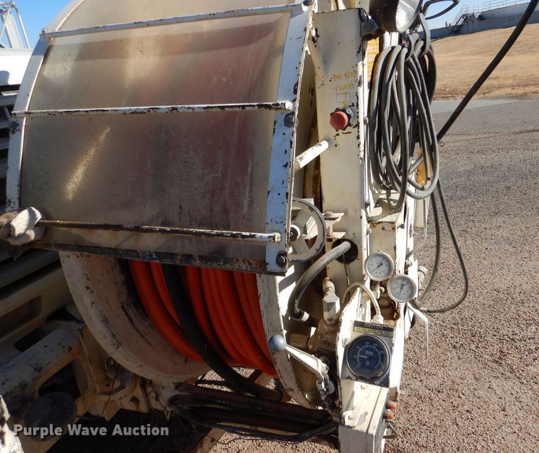 image for item MP9058 1989 Ford F800  sewer jetter truck