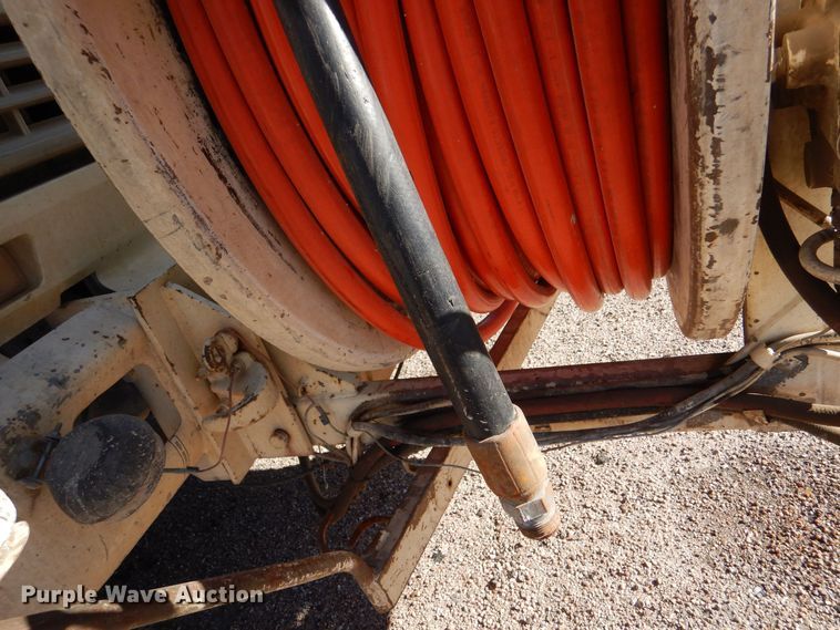 image for item MP9058 1989 Ford F800  sewer jetter truck