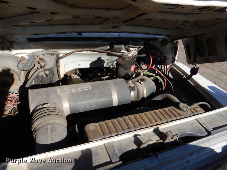 image for item MP9058 1989 Ford F800  sewer jetter truck