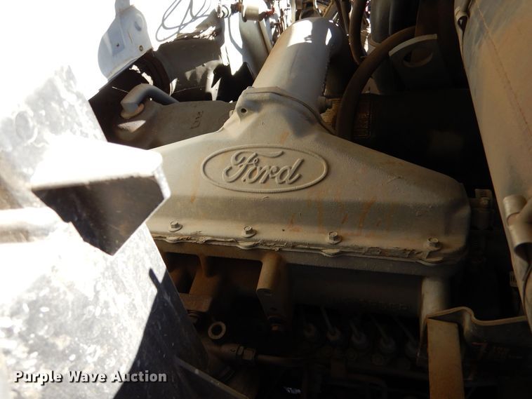 image for item MP9058 1989 Ford F800  sewer jetter truck