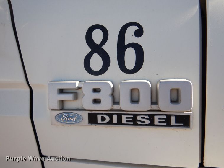 image for item MP9058 1989 Ford F800  sewer jetter truck