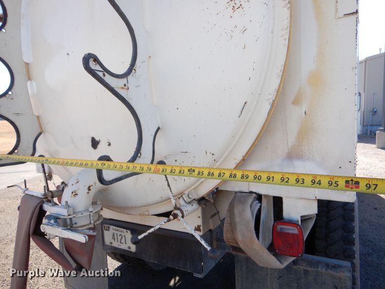 image for item MP9058 1989 Ford F800  sewer jetter truck