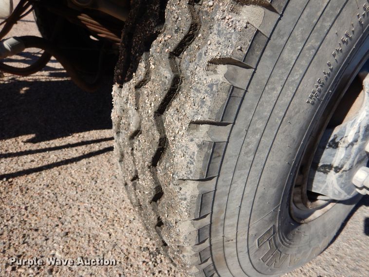 image for item MP9058 1989 Ford F800  sewer jetter truck