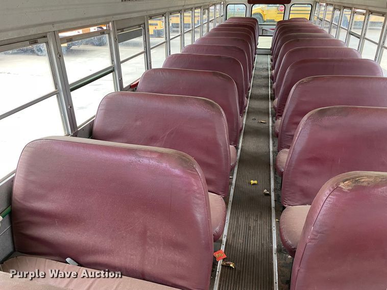 image for item MR9488 2000 Chevrolet 7200  school bus