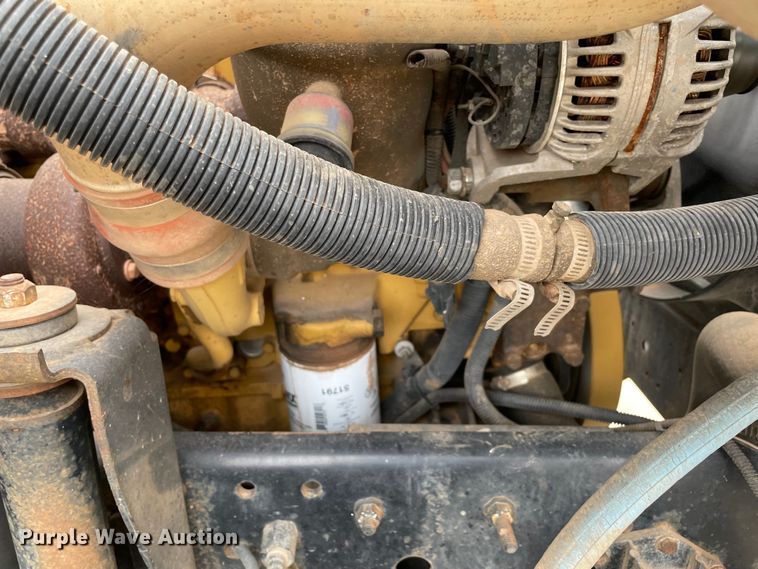 image for item MR9488 2000 Chevrolet 7200  school bus