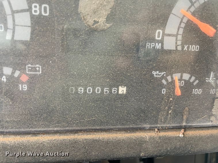 image for item MR9492 2000 Chevrolet 7200  school bus