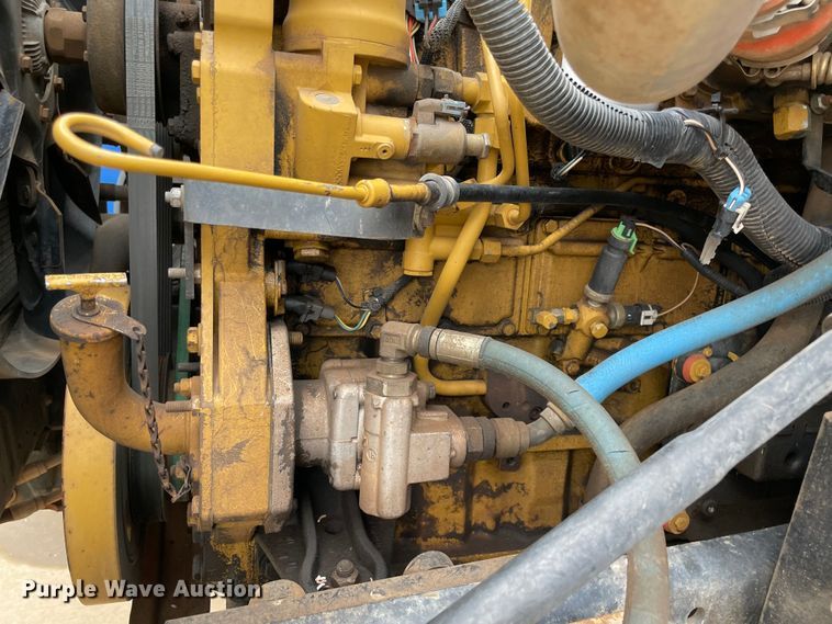 image for item MR9492 2000 Chevrolet 7200  school bus