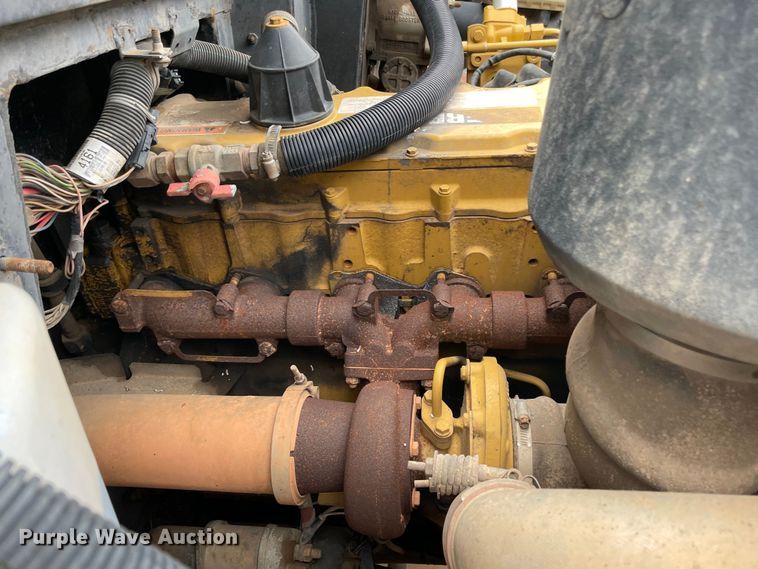 image for item MR9492 2000 Chevrolet 7200  school bus