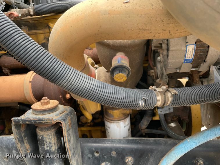 image for item MR9492 2000 Chevrolet 7200  school bus