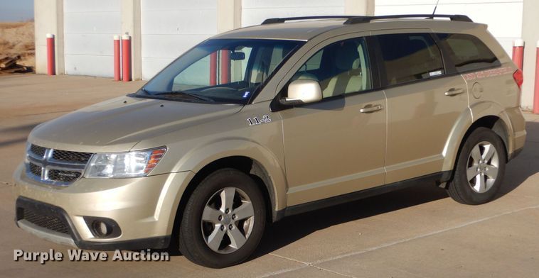 image for item MT9998 2011 Dodge Journey  SUV