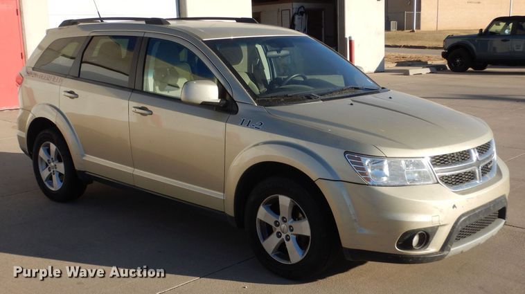 image for item MT9998 2011 Dodge Journey  SUV