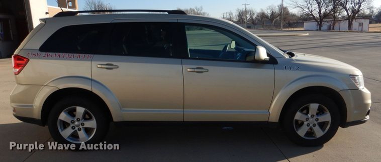 image for item MT9998 2011 Dodge Journey  SUV