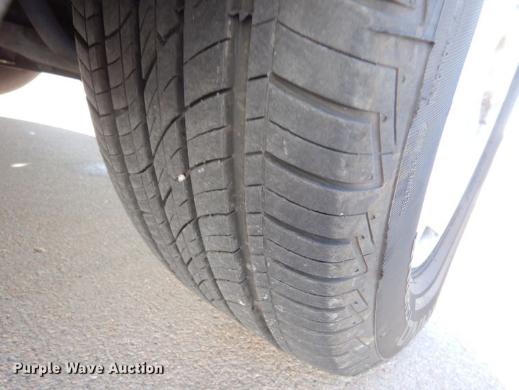 image for item MT9998 2011 Dodge Journey  SUV