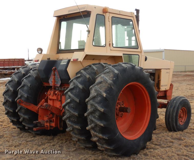 image for item DF8285 1973 Case 1370  tractor