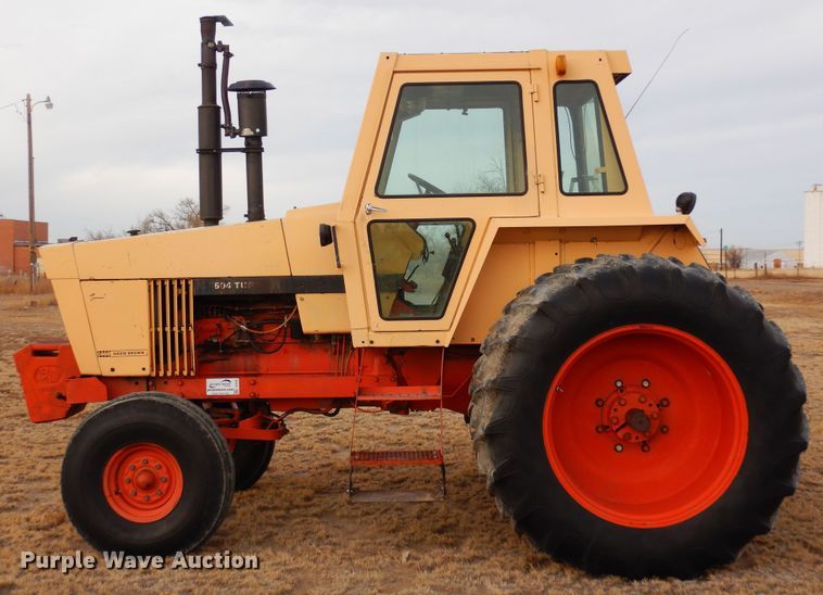 image for item DF8285 1973 Case 1370  tractor