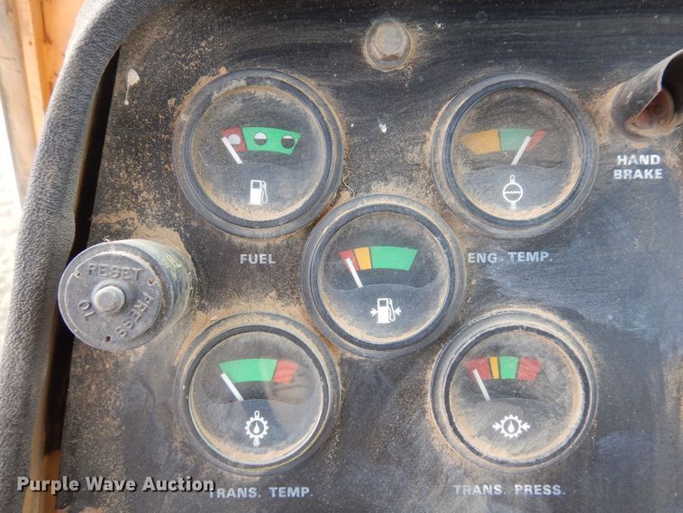 image for item DF8285 1973 Case 1370  tractor