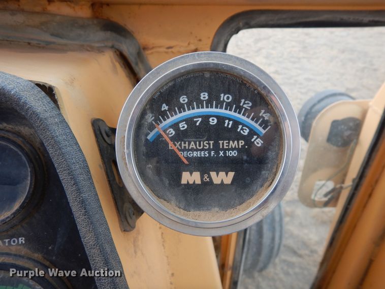 image for item DF8285 1973 Case 1370  tractor