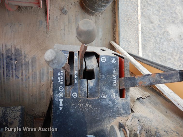 image for item DF8285 1973 Case 1370  tractor