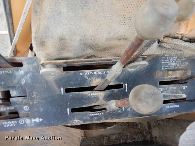 image for item DF8285 1973 Case 1370  tractor