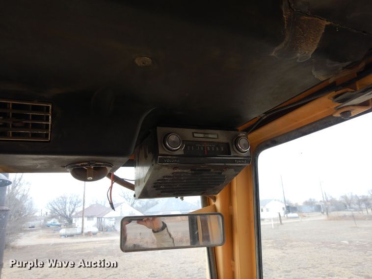 image for item DF8285 1973 Case 1370  tractor