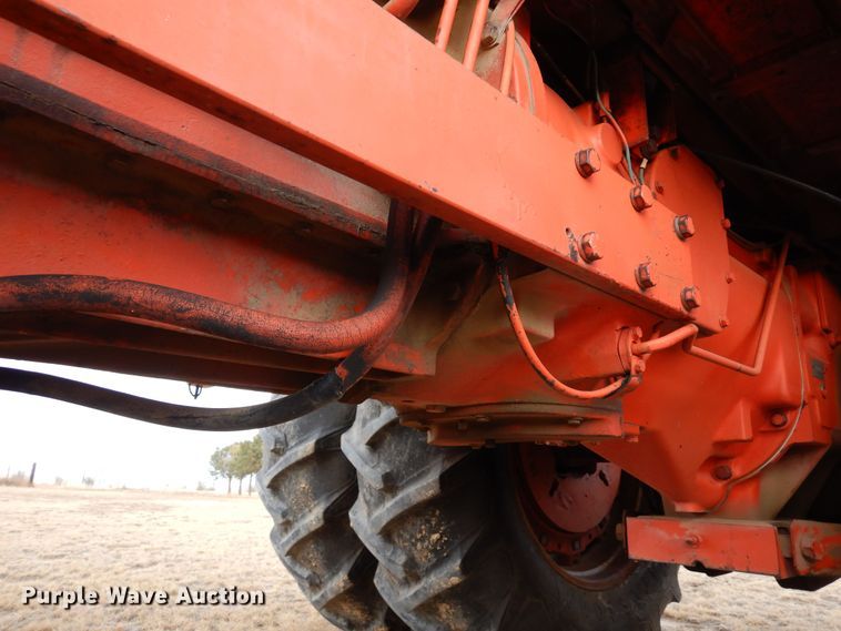 image for item DF8285 1973 Case 1370  tractor