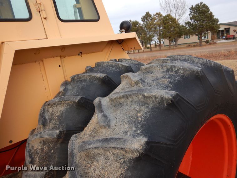 image for item DF8285 1973 Case 1370  tractor