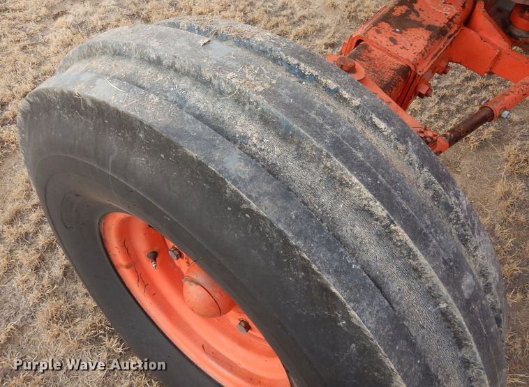 image for item DF8285 1973 Case 1370  tractor