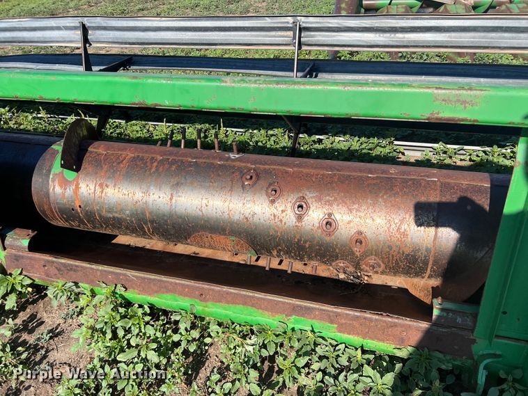 image for item DK7144 John Deere 930  rigid head