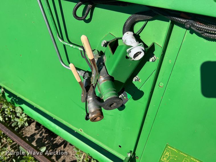 image for item DK7144 John Deere 930  rigid head